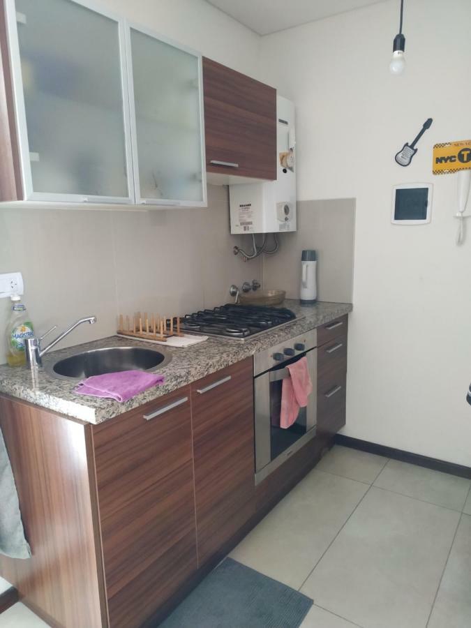 Monoambiente A 1 Cuadra Facultad Medicina Y Odontologia Apartment Rosario Ngoại thất bức ảnh